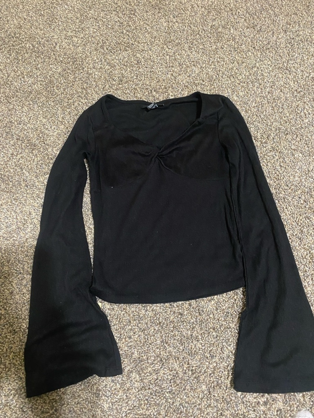 Women's Black Long-Sleeve Twist Front Top
